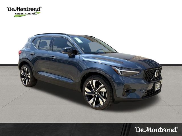 2026 Volvo XC40 Plus