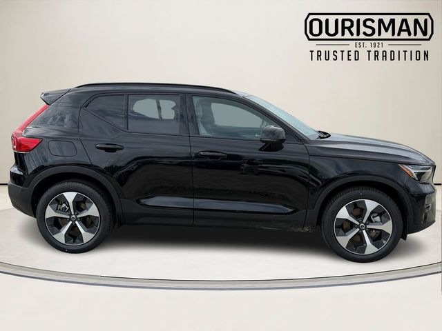 2026 Volvo XC40 Plus