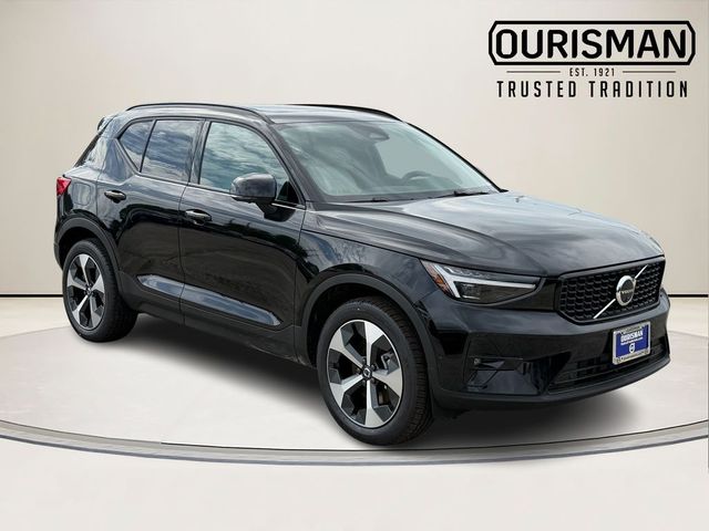 2026 Volvo XC40 Plus