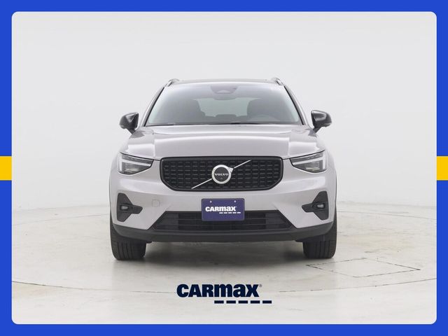 2026 Volvo XC40 Plus