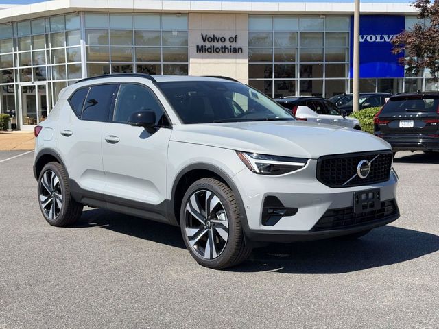 2026 Volvo XC40 Plus