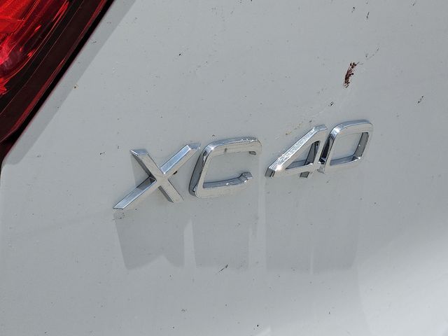 2026 Volvo XC40 Plus