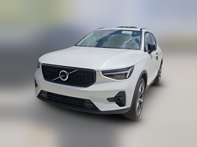 2026 Volvo XC40 Plus