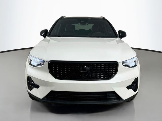 2026 Volvo XC40 Ultra Black Edition