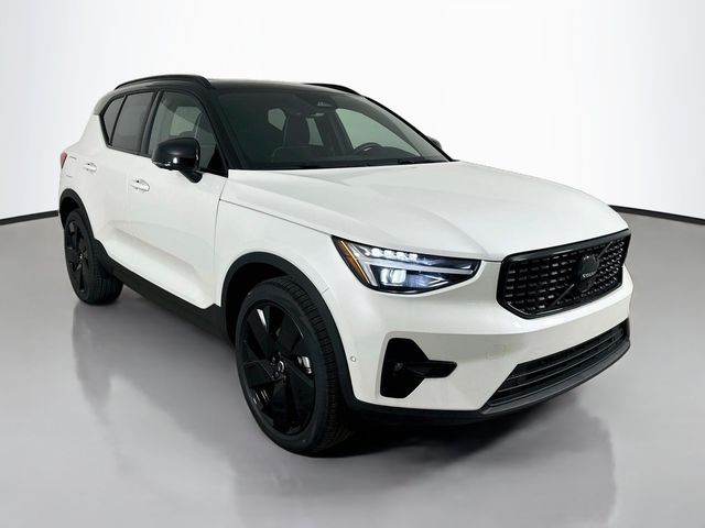 2026 Volvo XC40 Ultra Black Edition
