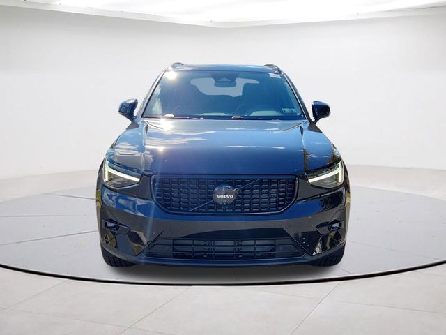 2026 Volvo XC40 Ultra Black Edition