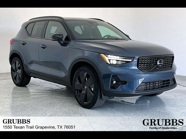 2026 Volvo XC40 Ultra Black Edition