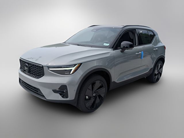 2026 Volvo XC40 Ultra Black Edition