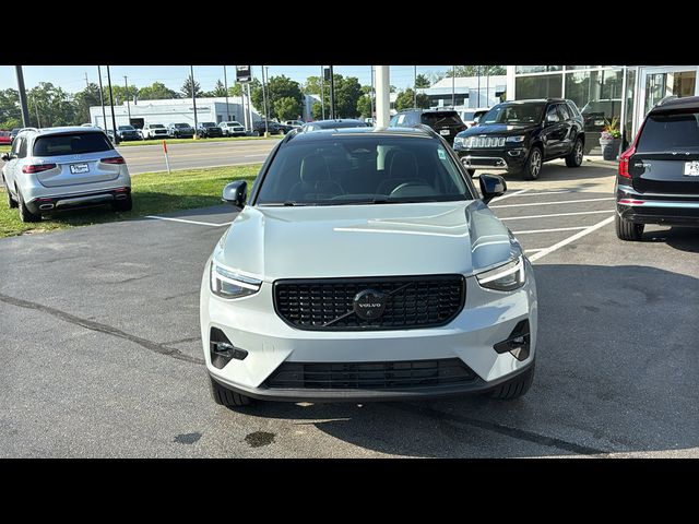 2026 Volvo XC40 Ultra Black Edition