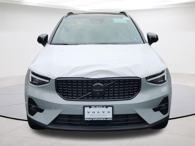 2026 Volvo XC40 Ultra Black Edition