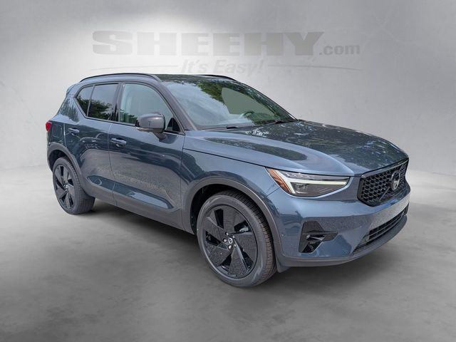 2026 Volvo XC40 Ultra Black Edition