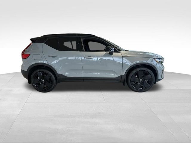 2026 Volvo XC40 Ultra Black Edition
