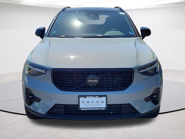 2026 Volvo XC40 Ultra Black Edition