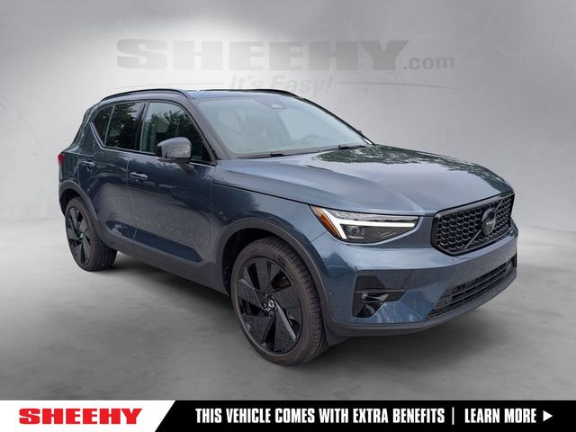 2026 Volvo XC40 Ultra Black Edition