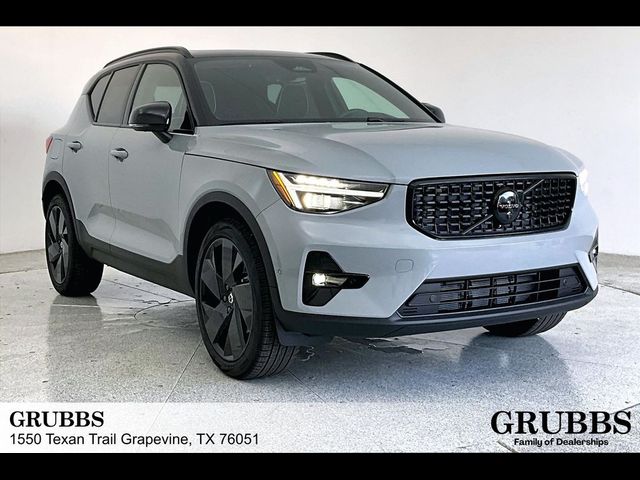 2026 Volvo XC40 Ultra Black Edition