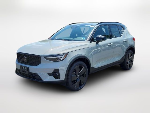 2026 Volvo XC40 Ultra Black Edition