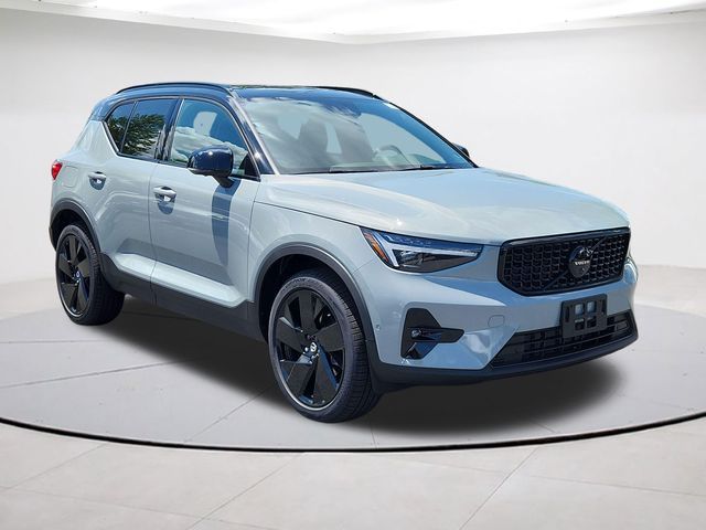 2026 Volvo XC40 Ultra Black Edition