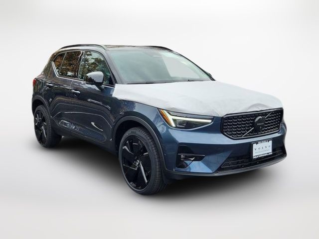2026 Volvo XC40 Ultra Black Edition