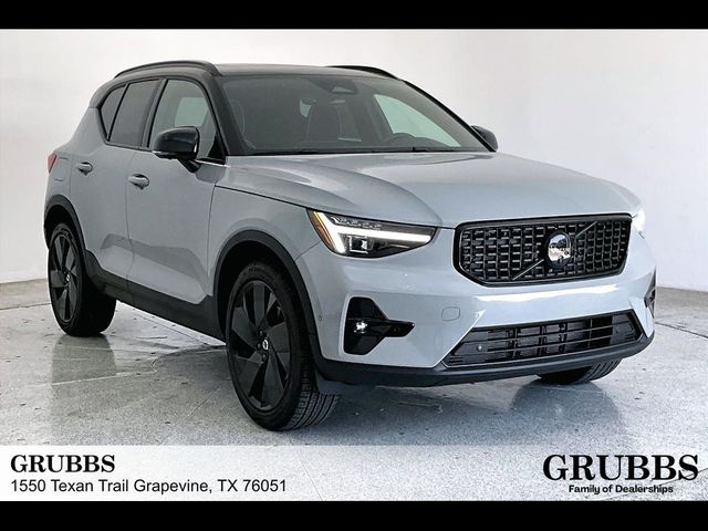 2026 Volvo XC40 Ultra Black Edition
