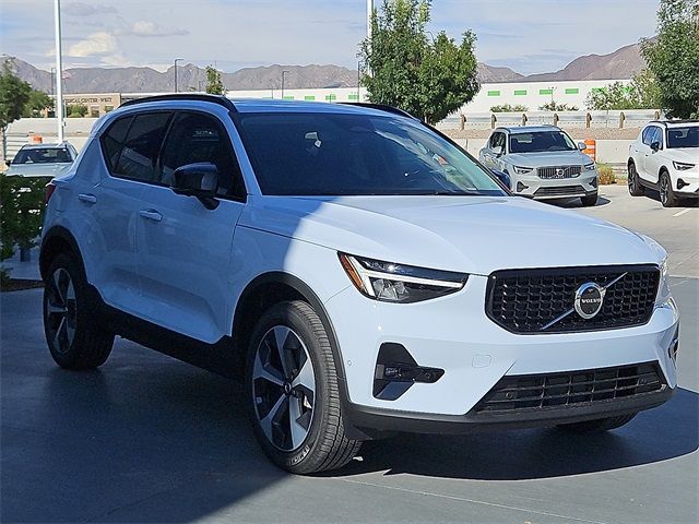 2026 Volvo XC40 Plus