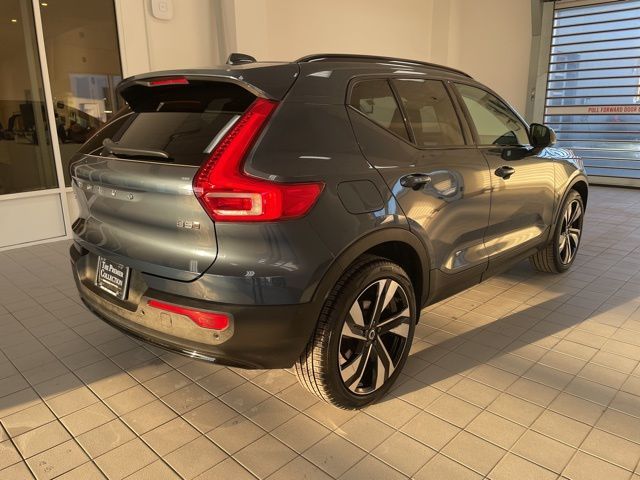2026 Volvo XC40 Plus