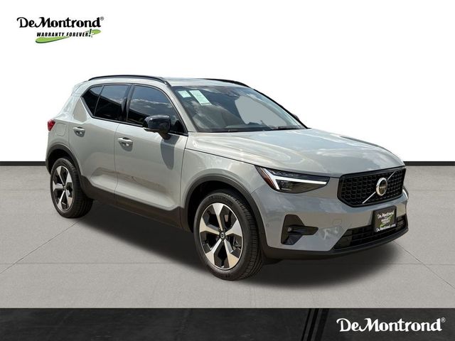 2026 Volvo XC40 Plus