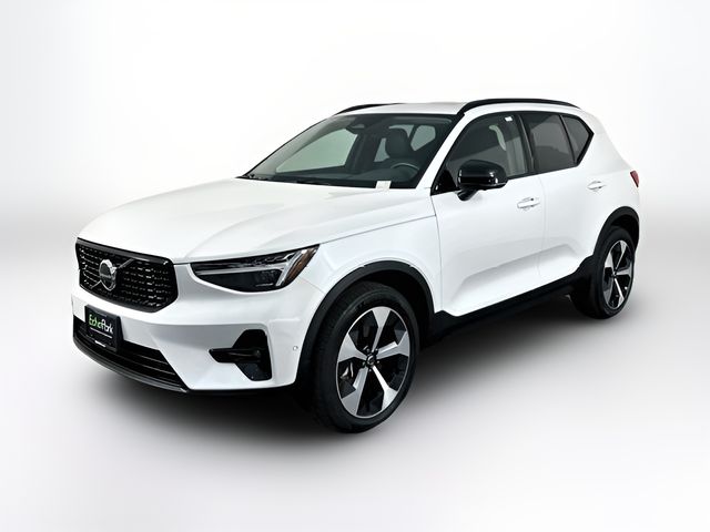 2026 Volvo XC40 Plus