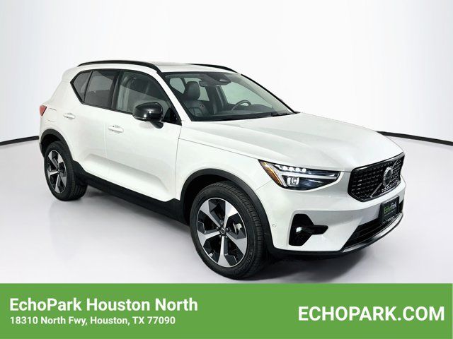 2026 Volvo XC40 Plus