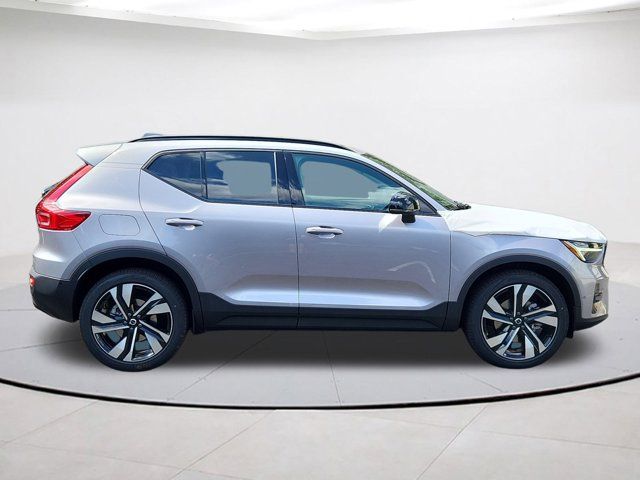 2026 Volvo XC40 Ultra