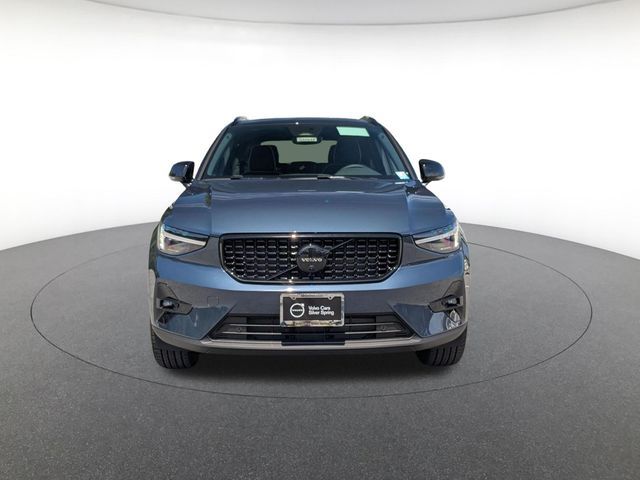 2026 Volvo XC40 Ultra Black Edition