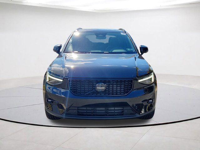 2026 Volvo XC40 Ultra Black Edition