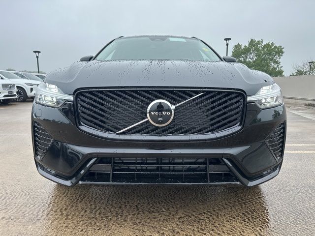 2026 Volvo XC60 Plus
