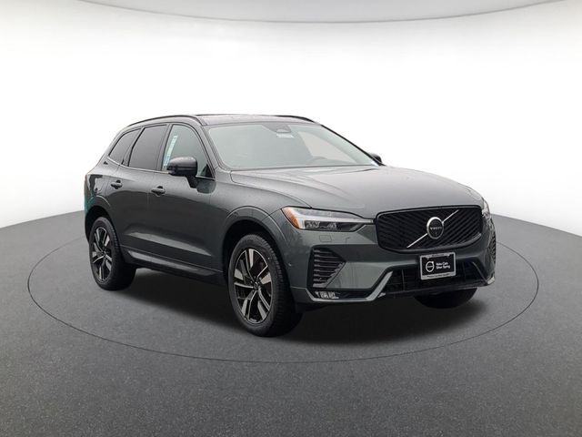 2026 Volvo XC60 Plus