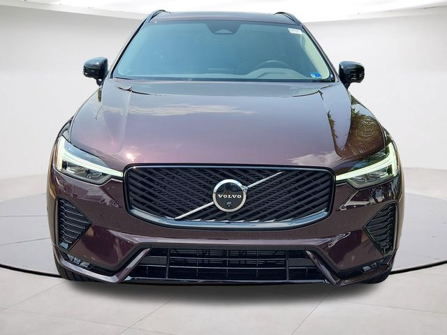 2026 Volvo XC60 Plus