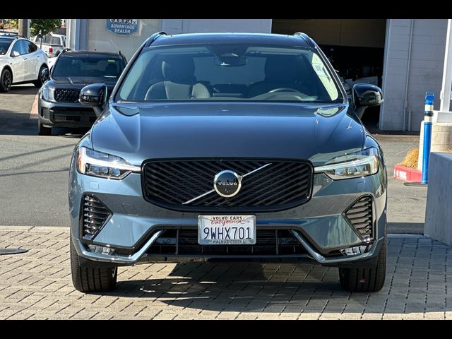 2026 Volvo XC60 Plus