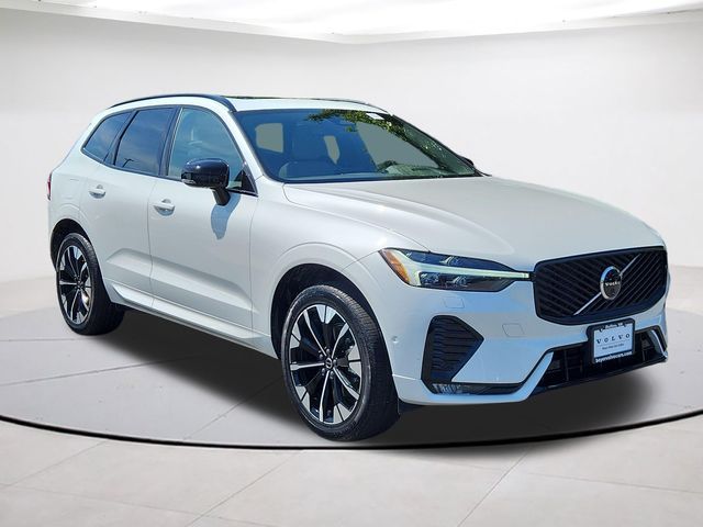 2026 Volvo XC60 Plus
