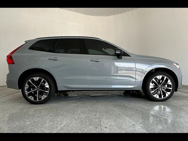 2026 Volvo XC60 Plus