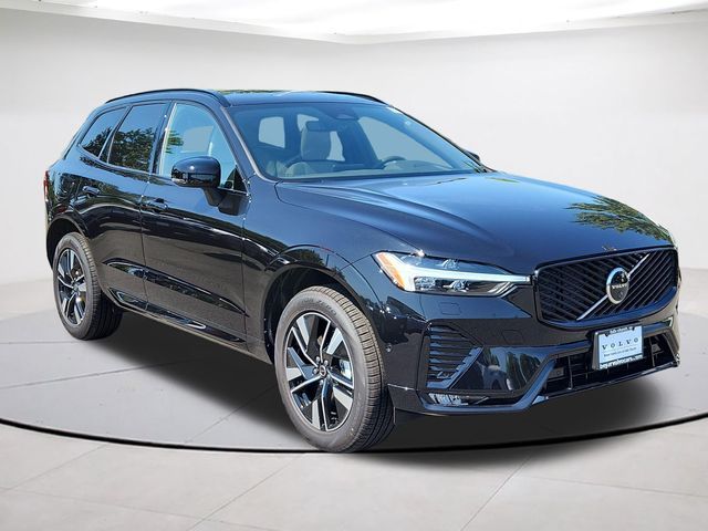 2026 Volvo XC60 Plus