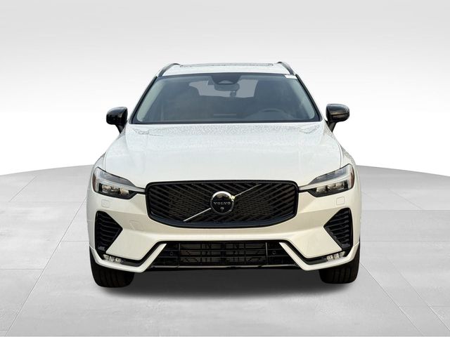 2026 Volvo XC60 Plus