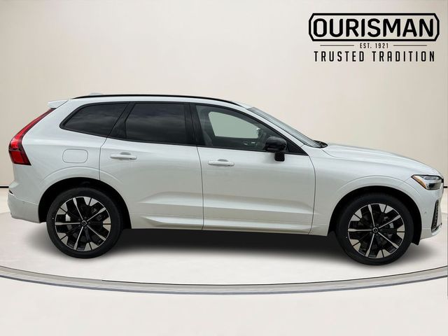2026 Volvo XC60 Plus