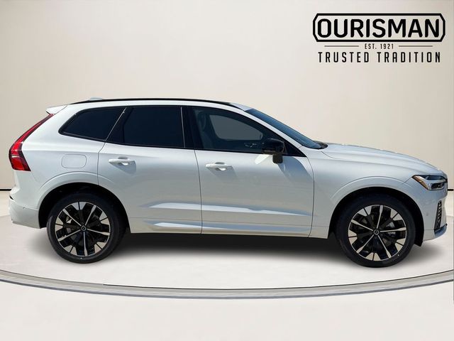 2026 Volvo XC60 Plus