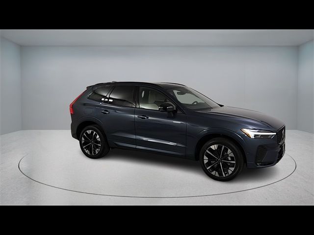 2026 Volvo XC60 Plus