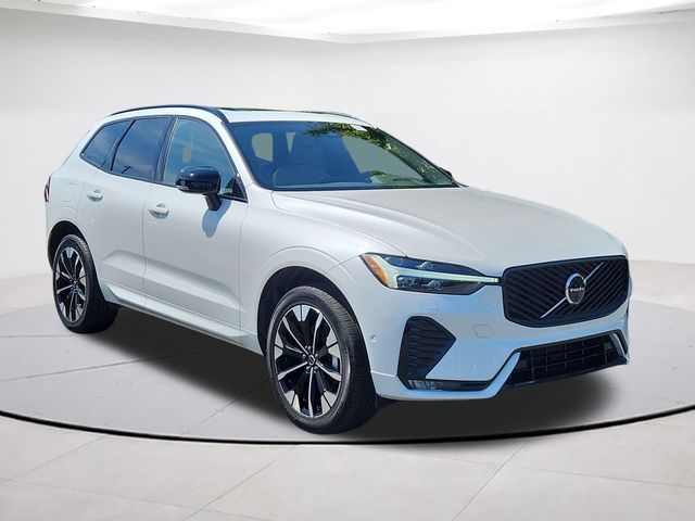 2026 Volvo XC60 Plus
