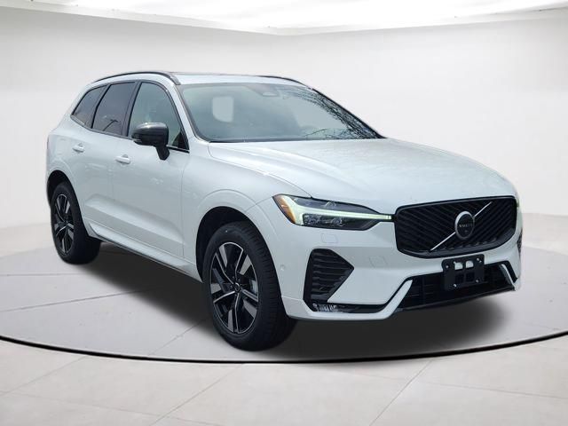 2026 Volvo XC60 Plus