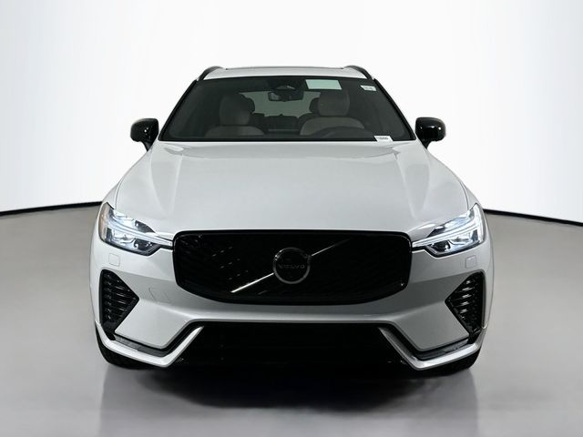 2026 Volvo XC60 Plus