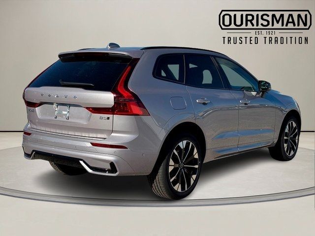 2026 Volvo XC60 Plus
