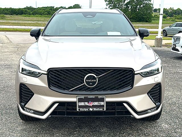 2026 Volvo XC60 Plus
