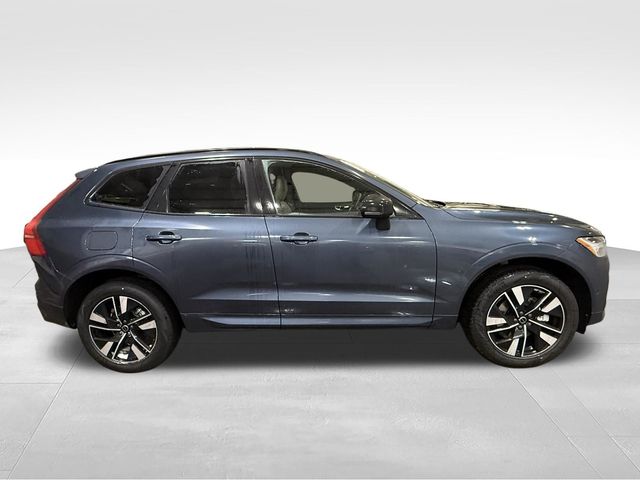 2026 Volvo XC60 Plus