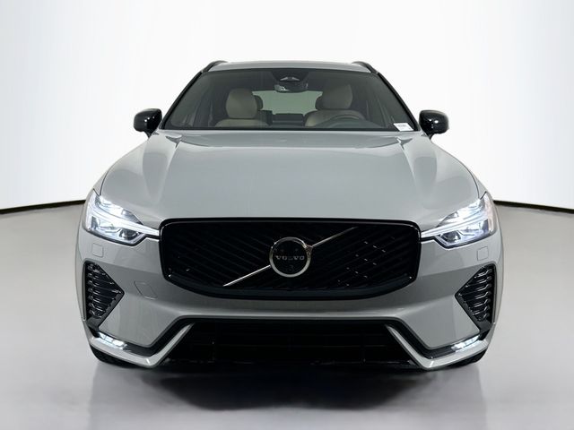 2026 Volvo XC60 Plus