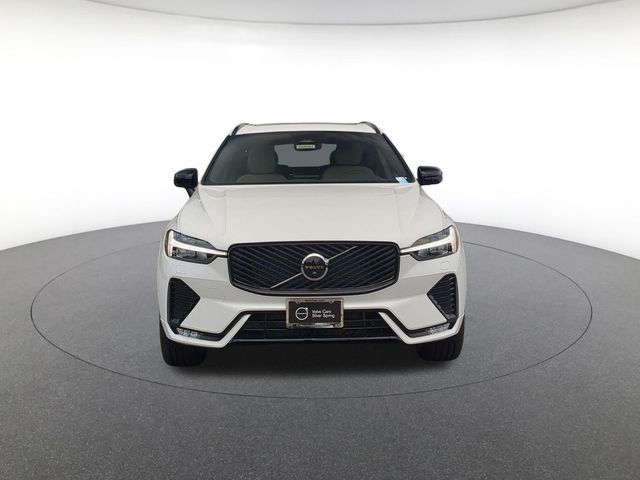 2026 Volvo XC60 Plus